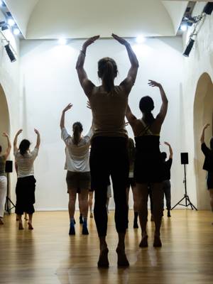 Atelier de danse avec Christine Jouve et un-e invité-e surpris-e